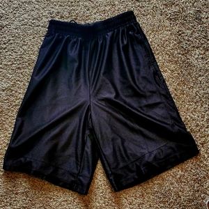 Men's Champs Black Shorts Size Medium